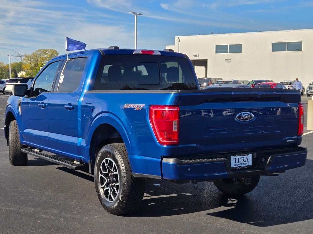 Certified Used 2023 Blue Metallic Ford XLT image 15