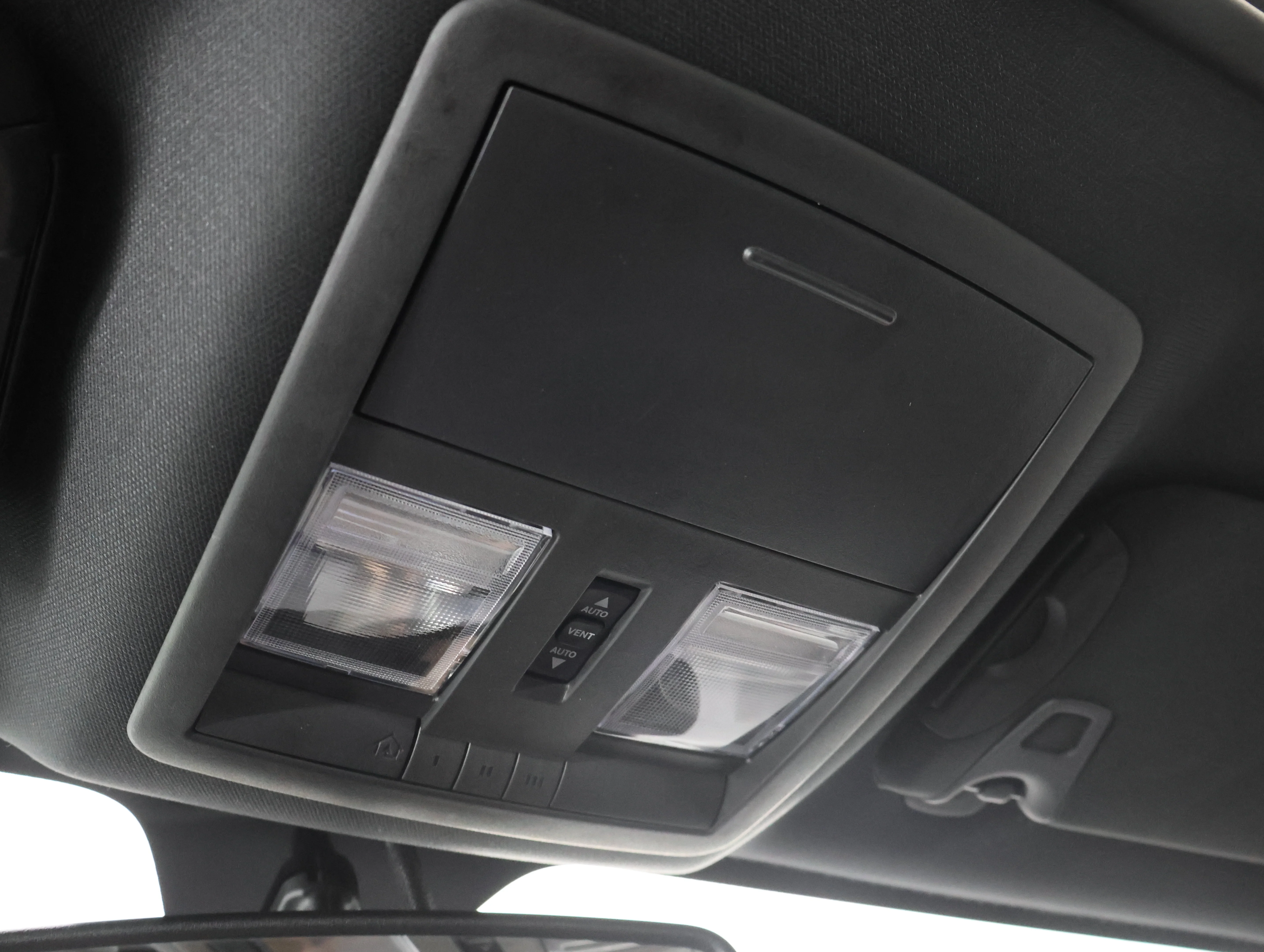 Used 2010 Torred Dodge R/T image 41