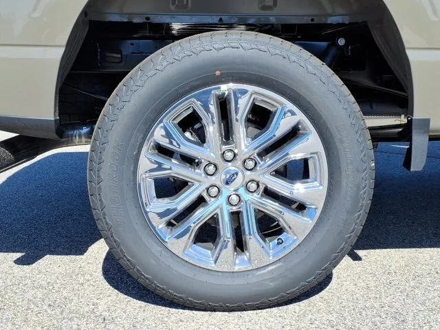 New 2026 Marsh Gray Ford Lariat image 30