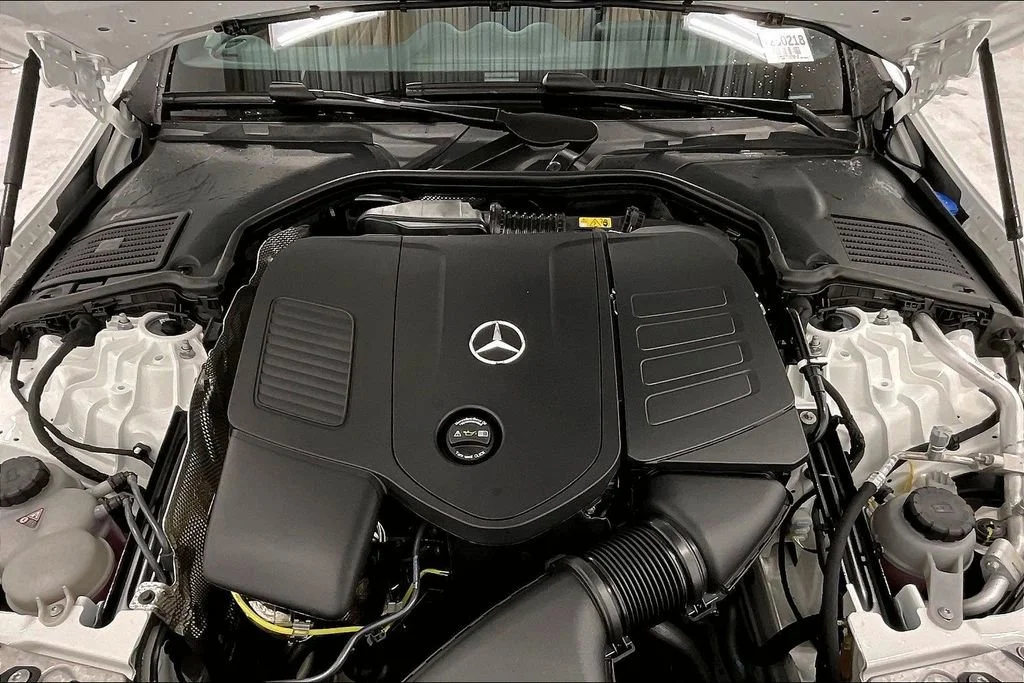 New 2026 Polar White Mercedes-Benz CLE 300 image 29