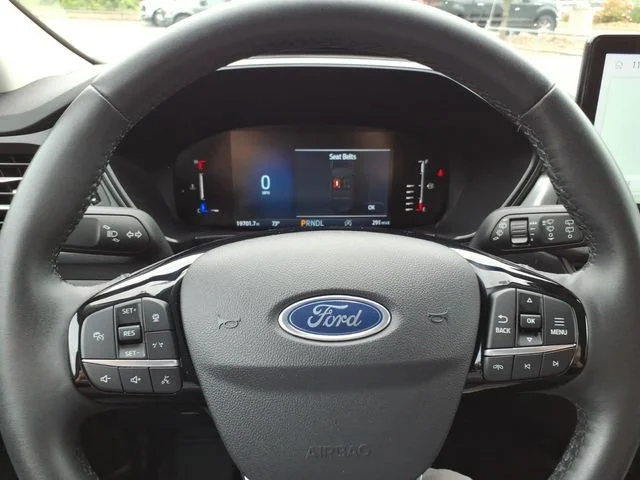 Used 2023 White Ford Active image 21