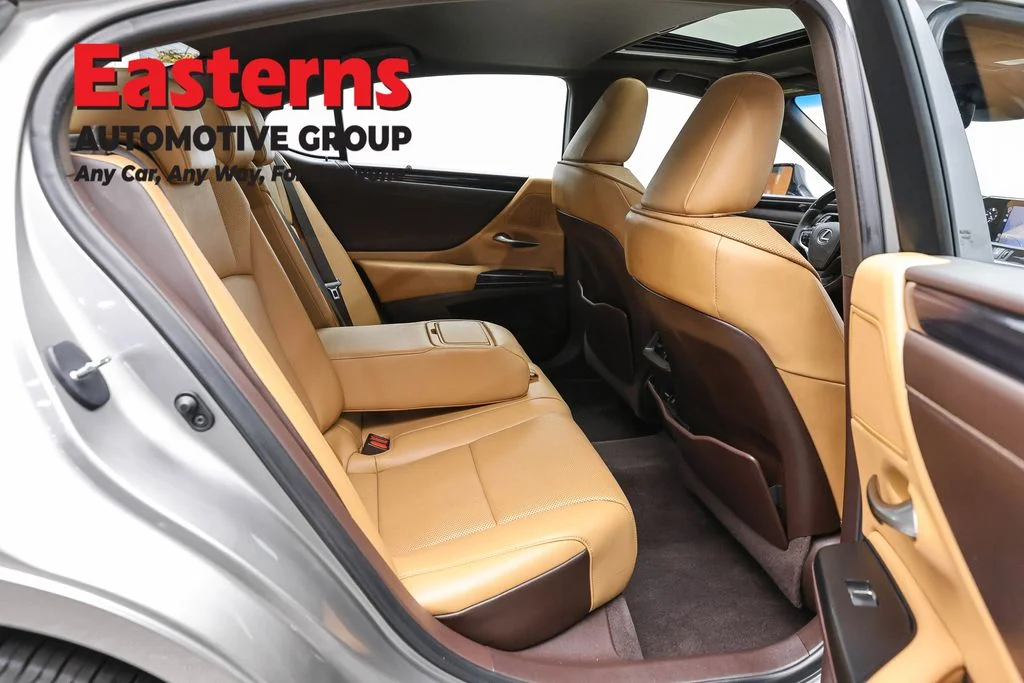 Used 2021 Silver Lexus 350 image 25