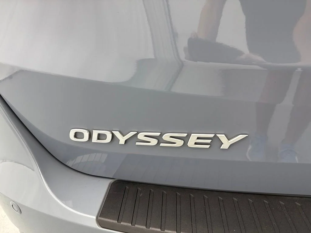 Used 2023 Gray Honda Touring image 9