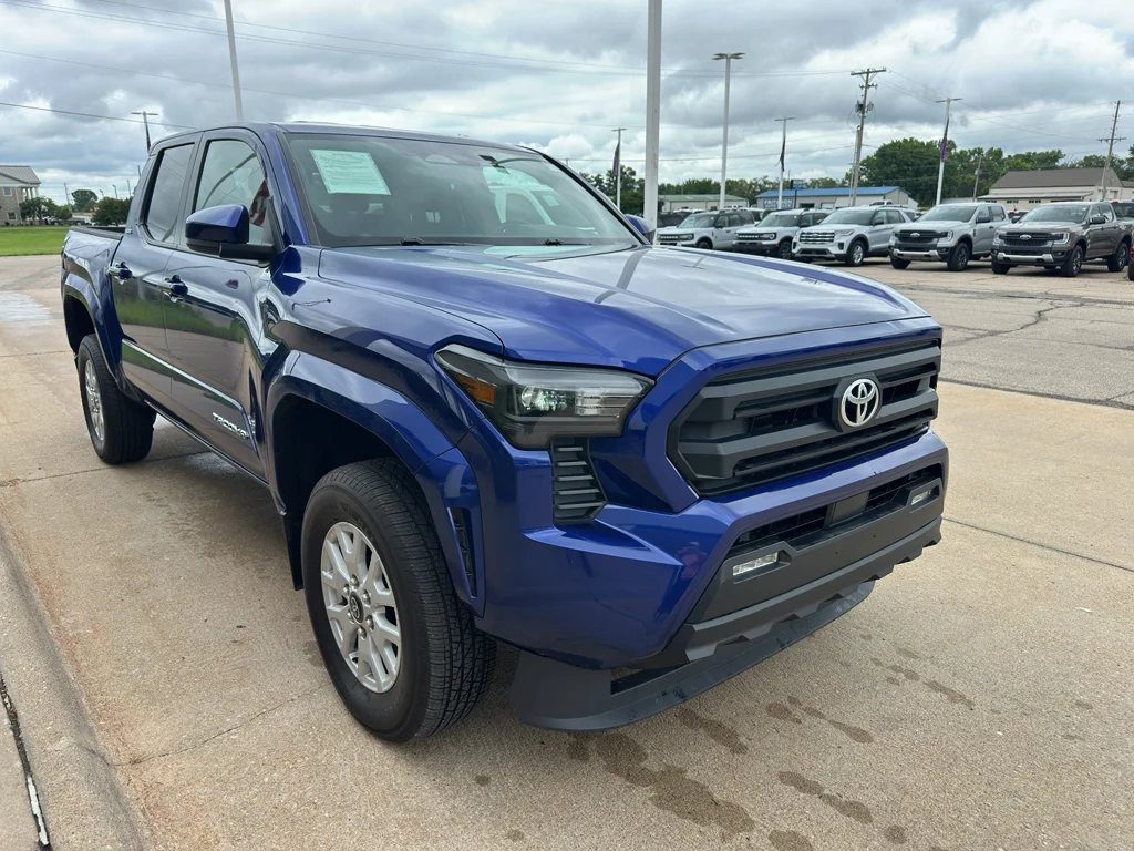 Used 2024 Blue Crush Metallic Toyota SR5 image 6