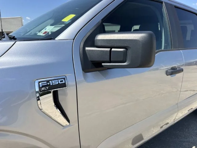 Used 2023 Silver Ford XLT image 10