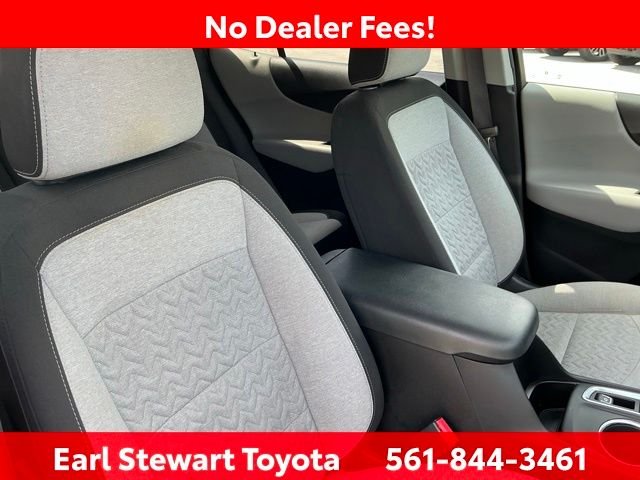Used 2022 Gray Chevrolet LT image 34