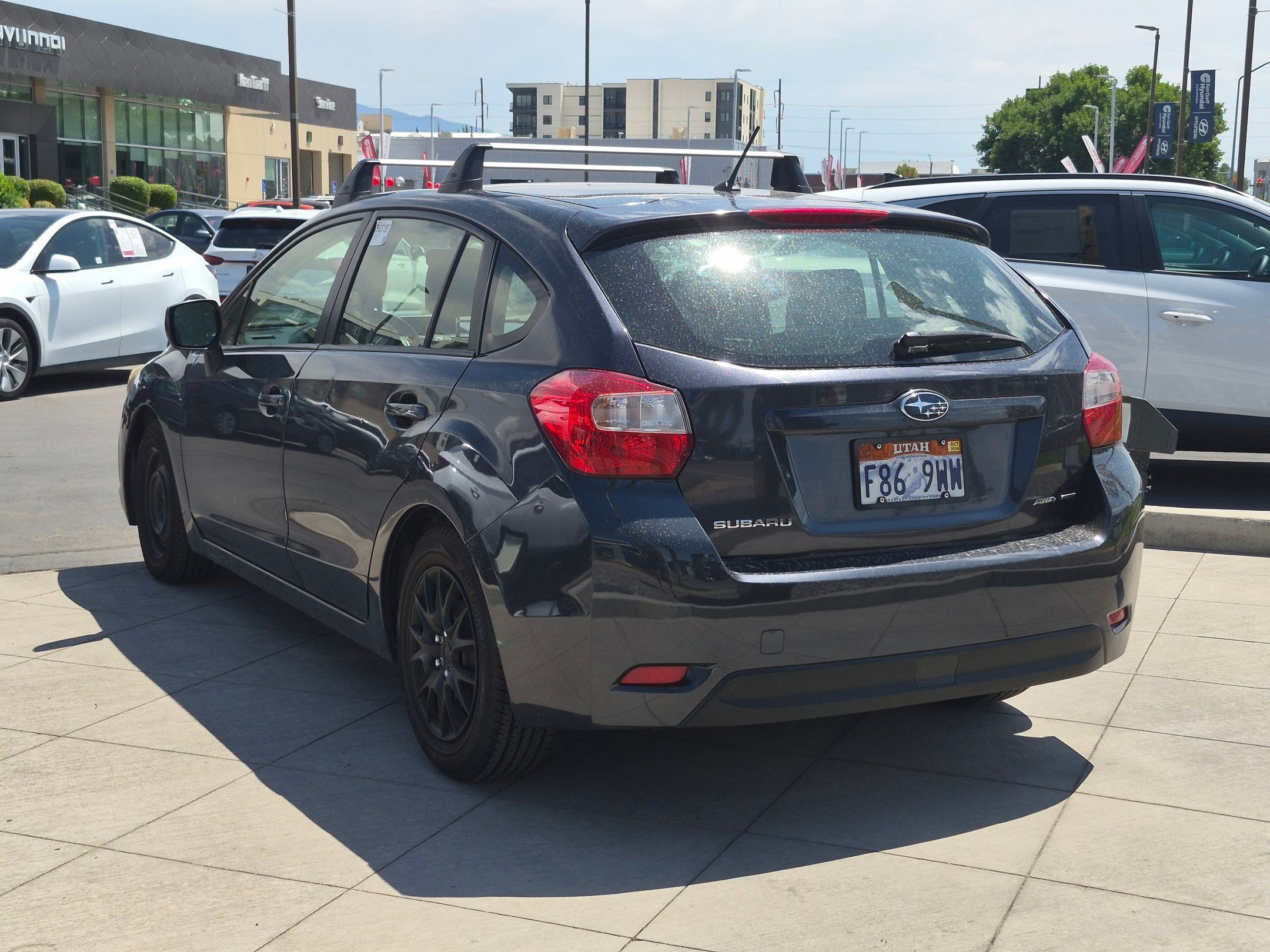 Used 2014 Dark Gray Metallic Subaru 2.0i image 12