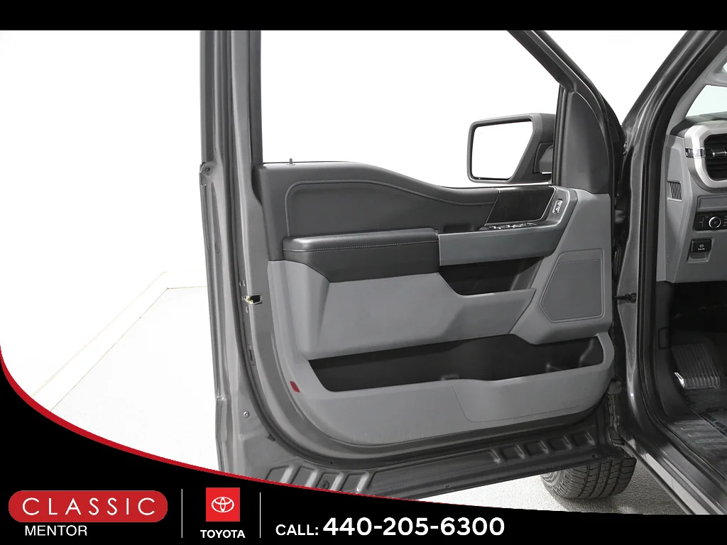 Used 2022 GRAY Ford XLT image 5