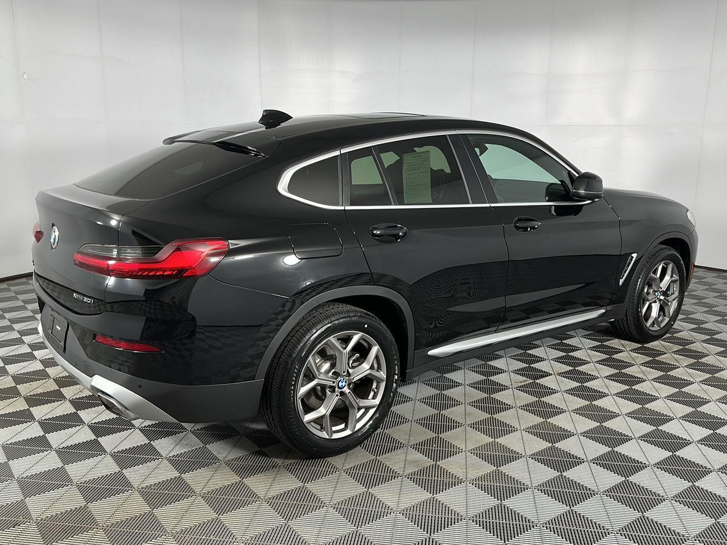 Certified Used 2023 Jet Black BMW xDrive30i image 31