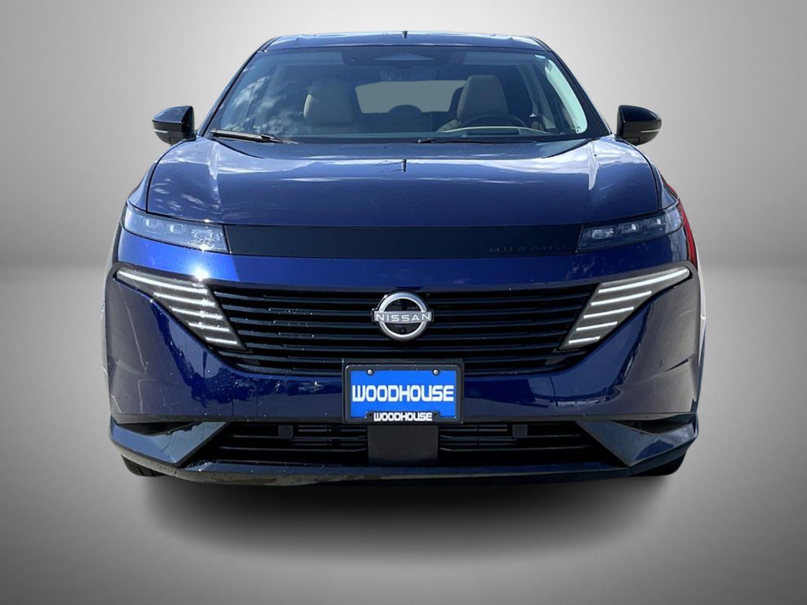 Used 2025 Blue Nissan Platinum image 2