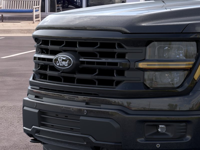 New 2026 Agate Black Metallic Ford XLT image 39