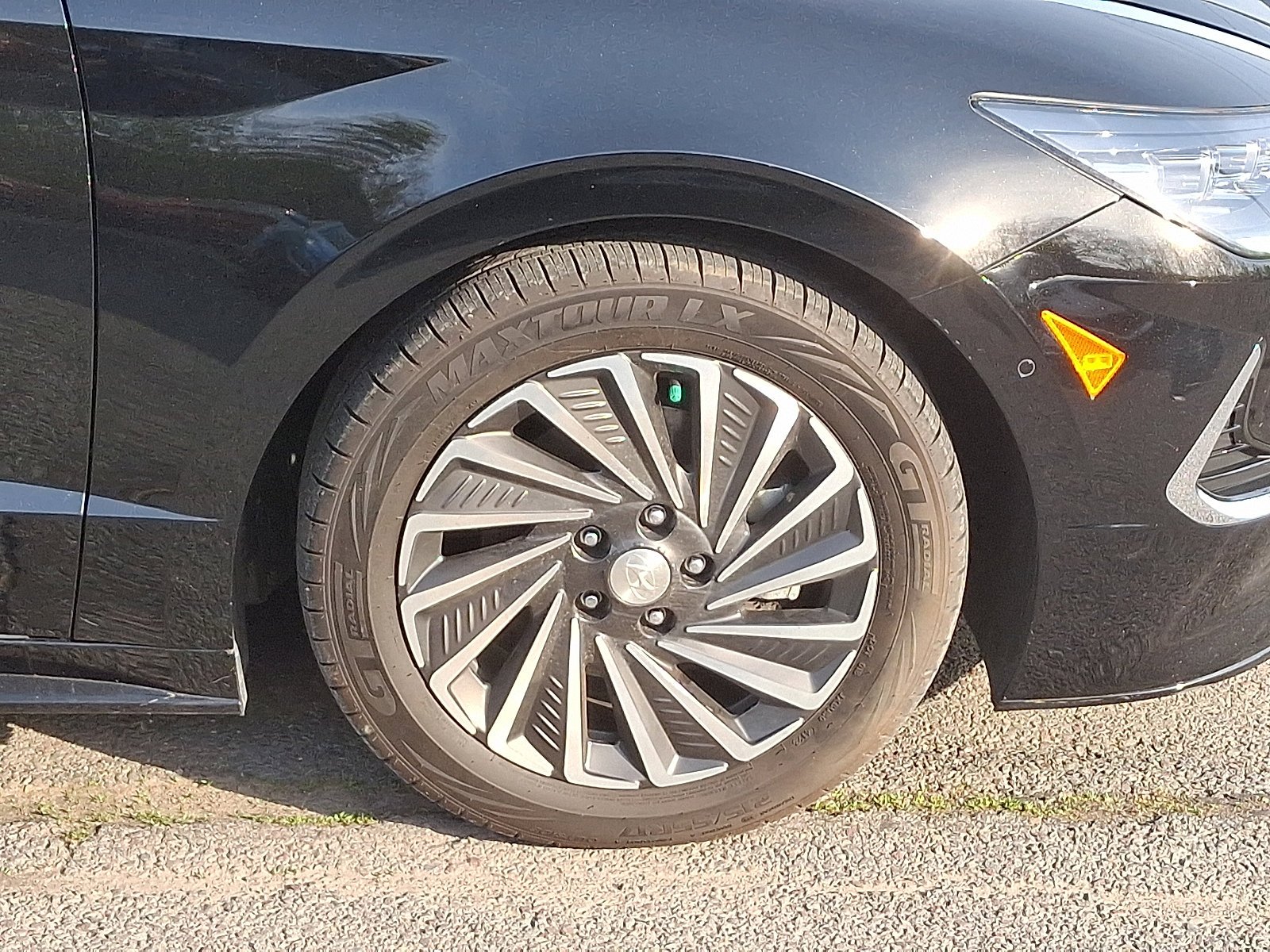 2022 Hyundai Sonata Hybrid Limited - Photo 8