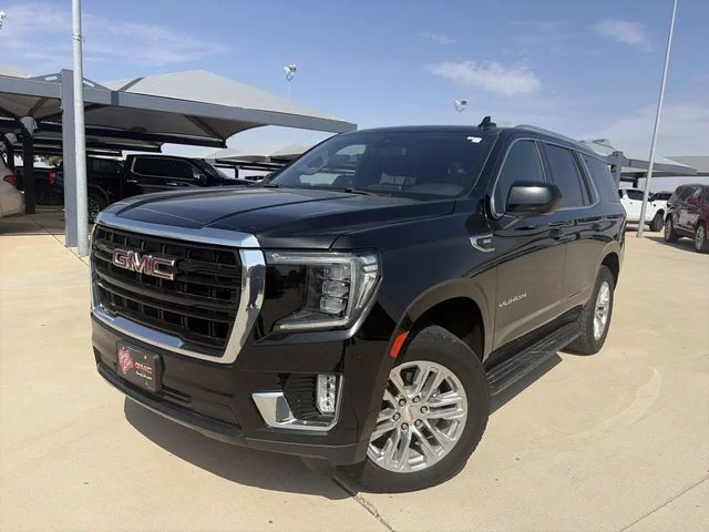 Used 2022 Black GMC SLE image 2