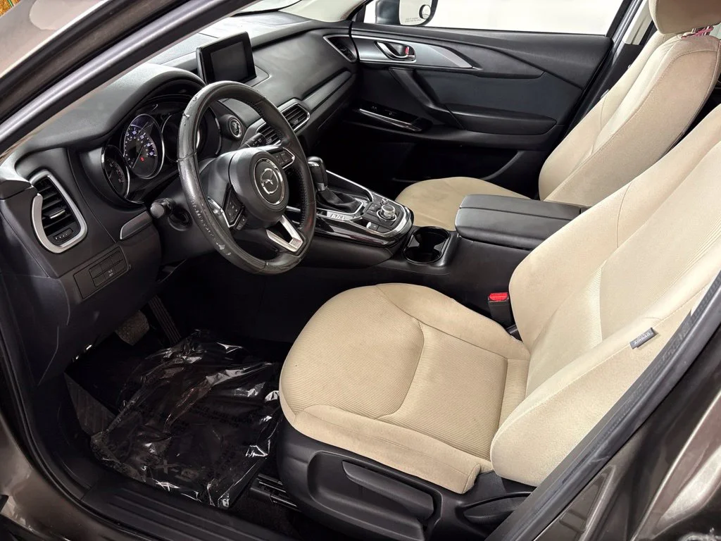 Used 2018 Silver Mazda Sport image 22