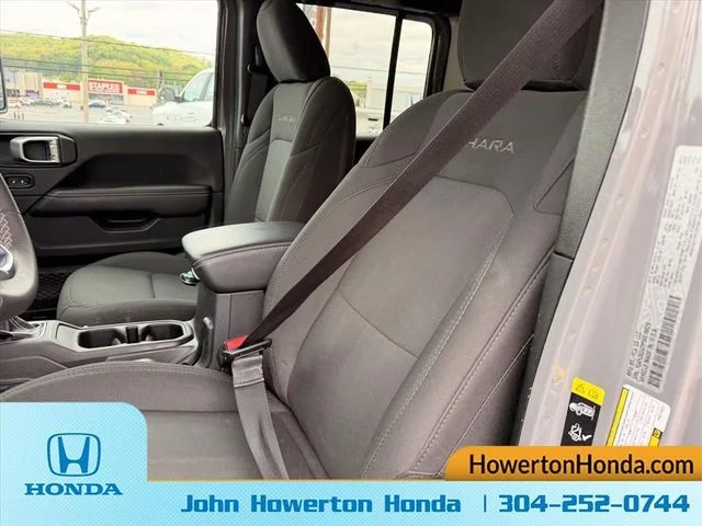 Used 2023 Gray Jeep Sahara image 14