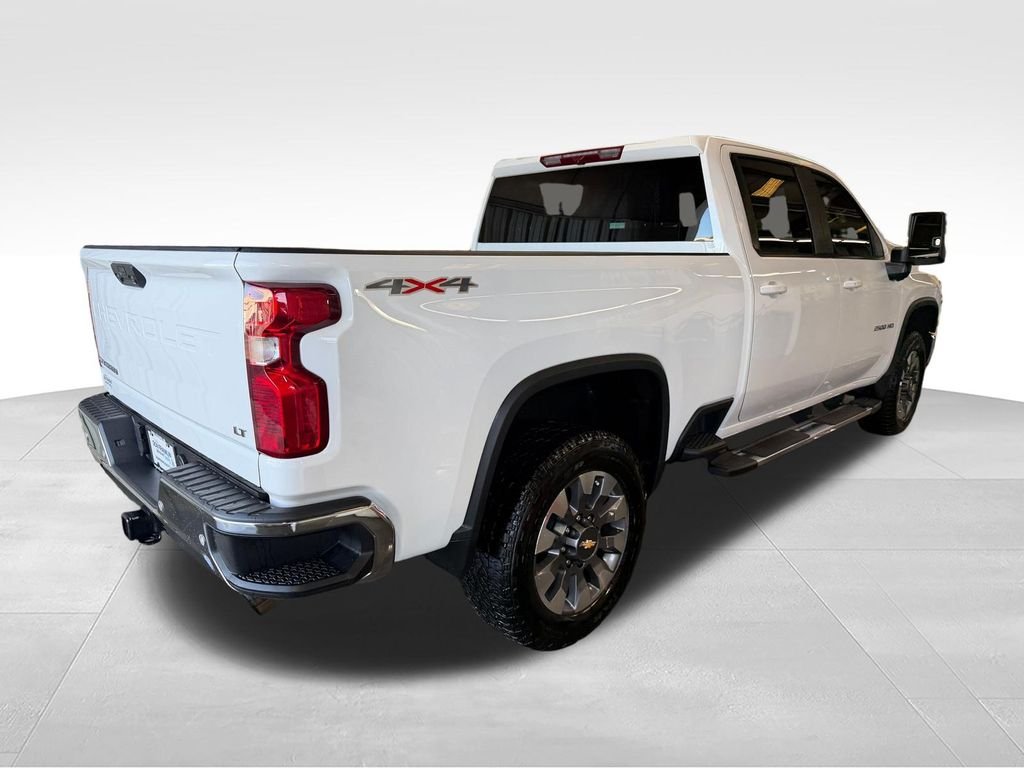Used 2024 White Chevrolet LT image 5