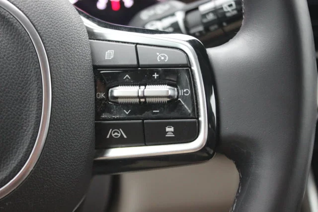 Used 2024 White Kia EX image 16
