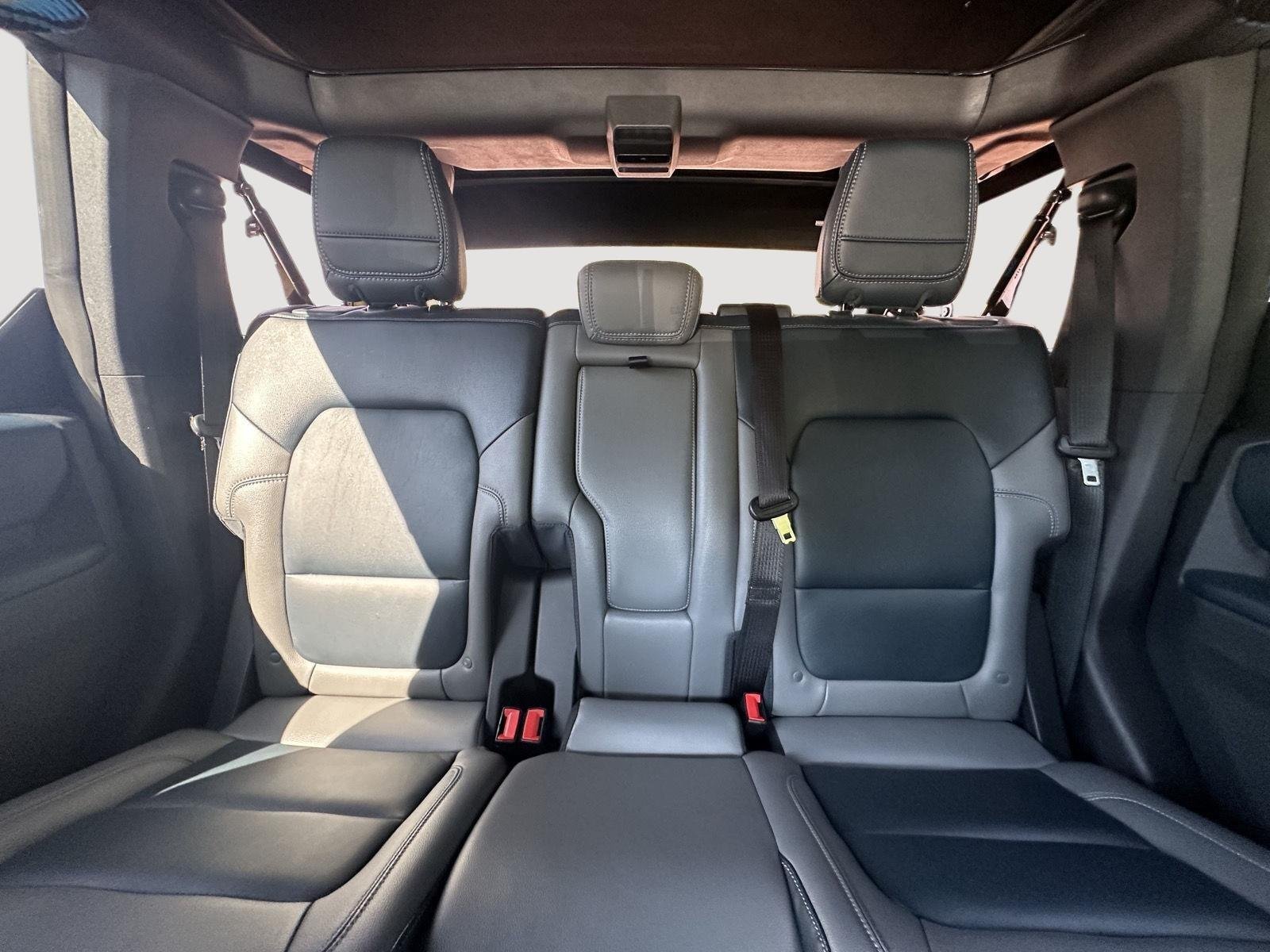 2024 Ford Bronco 4-Door Outer Banks - Photo 13