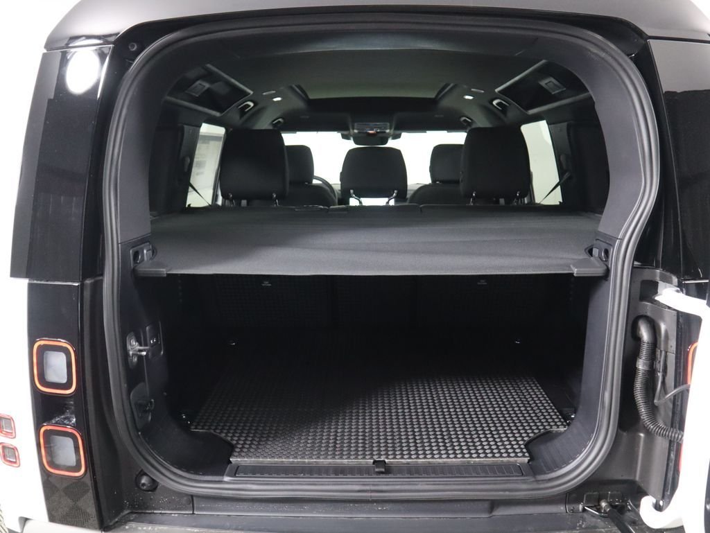 2026 Land Rover Defender S - Photo 28