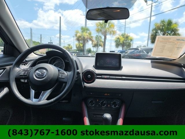 Used 2016 White Mazda Touring image 1