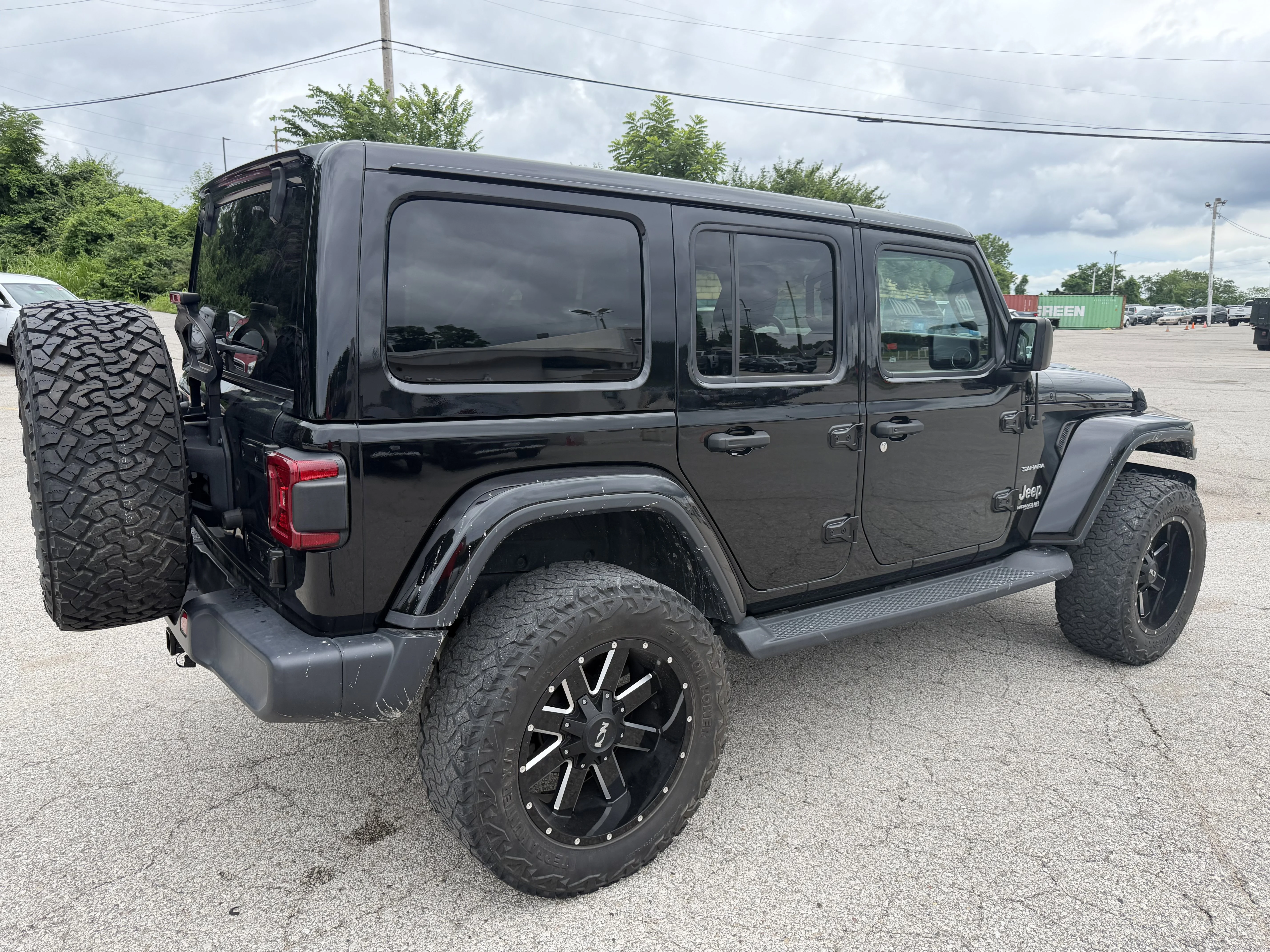 Used 2020 Black Clearcoat Jeep Sahara image 7