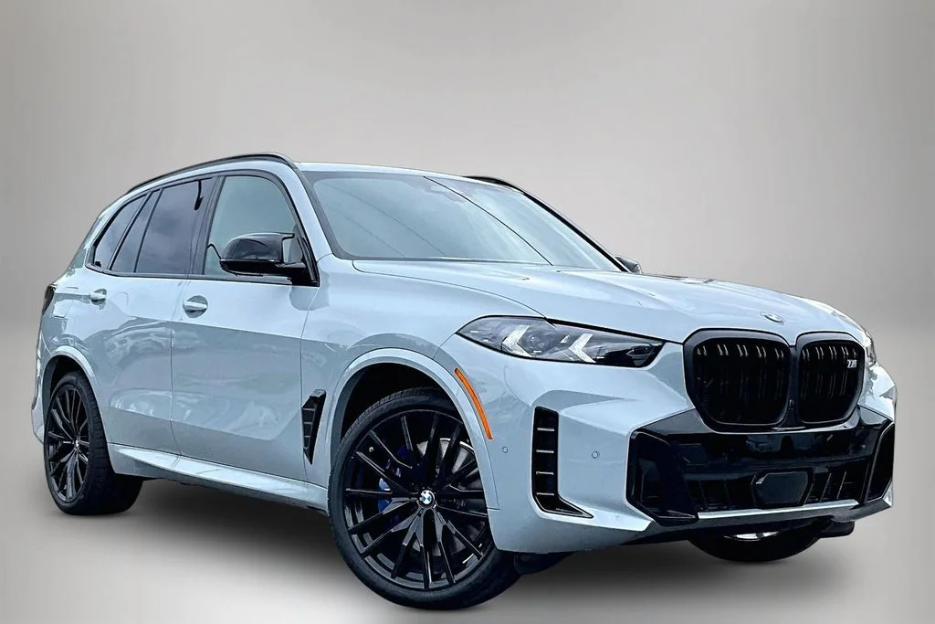 2026 BMW X5 M60i's photo