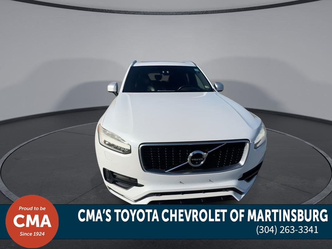 Used 2017 Crystal White Pearl Metallic Volvo R-Design image 3