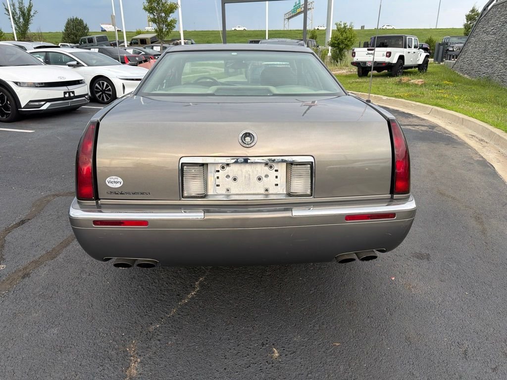 Used 1999  Cadillac Base image 6