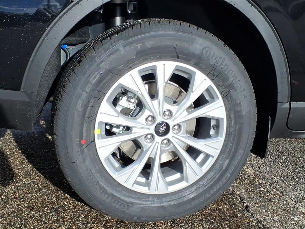 New 2026 Agate Black Metallic Ford Active® image 6