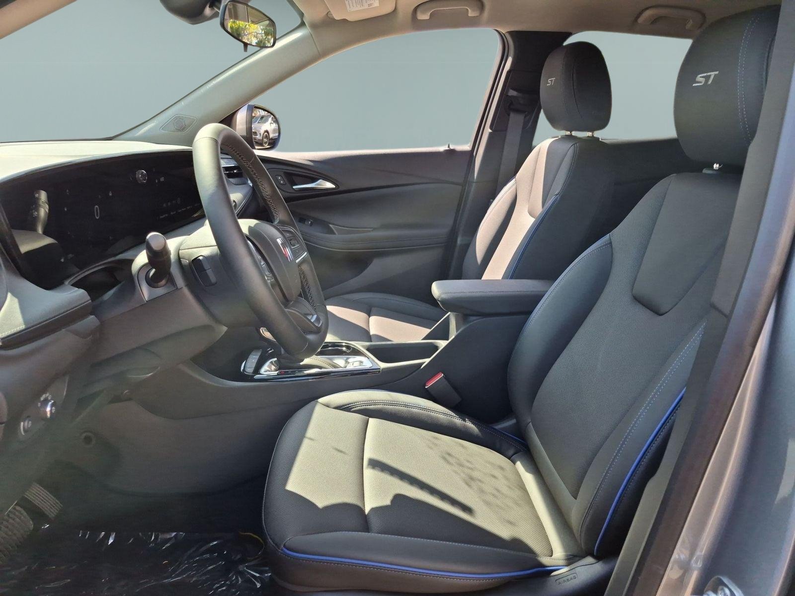 2026 Buick Encore GX Sport Touring - Photo 18