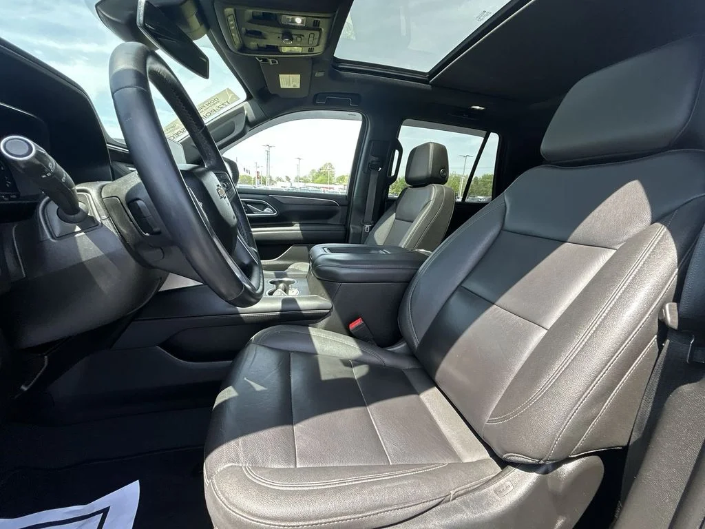 Used 2023 Black Chevrolet LT image 17