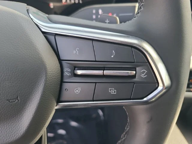 New 2027 Sterling Gray Metallic Chevrolet LT image 28