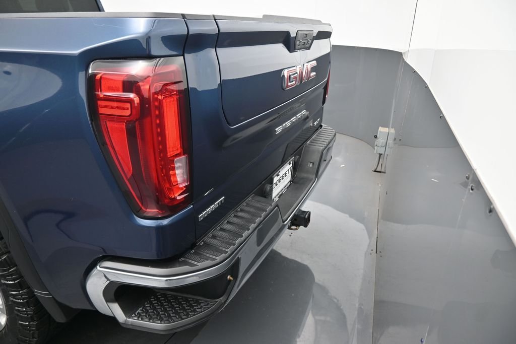 Used 2021 Blue GMC SLT image 12