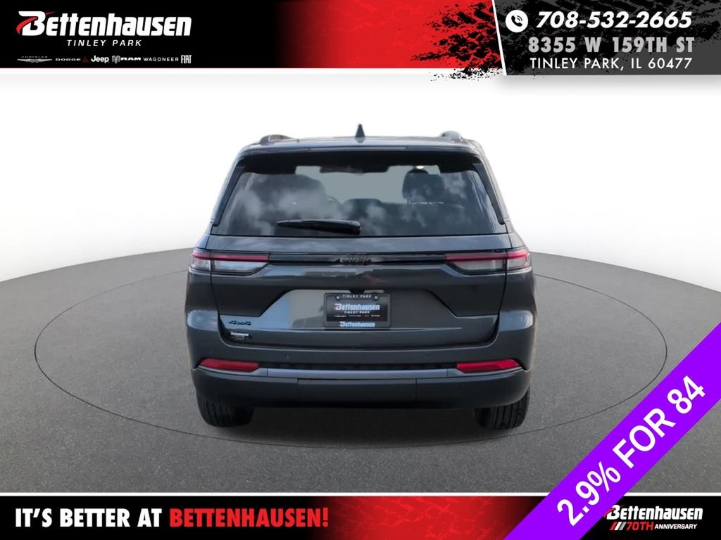 New 2026 Baltic Gray Metallic Clear-Coat Exterior Paint Jeep Altitude image 6