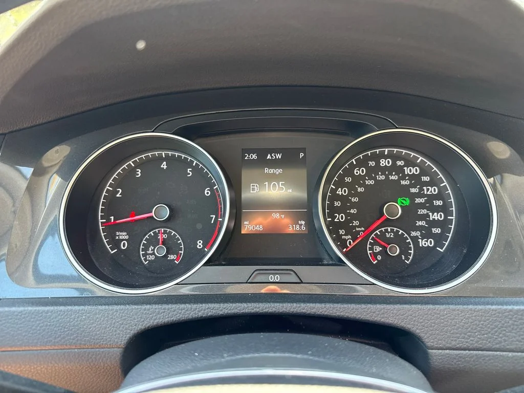 Used 2018  Volkswagen TSI SE image 15