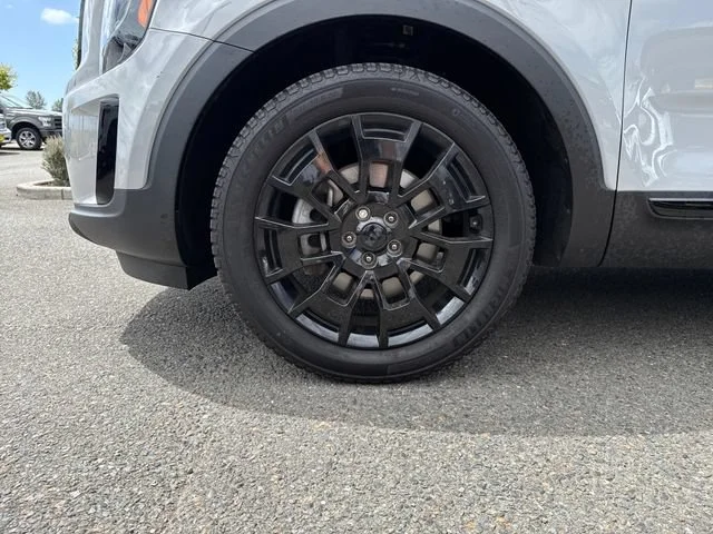 Used 2021 Wolf Gray Kia SX image 28