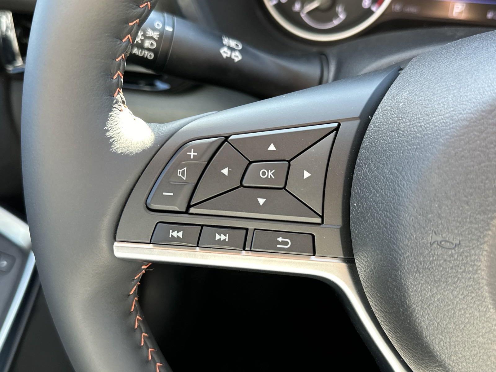 2025 Nissan Sentra SR - Photo 23