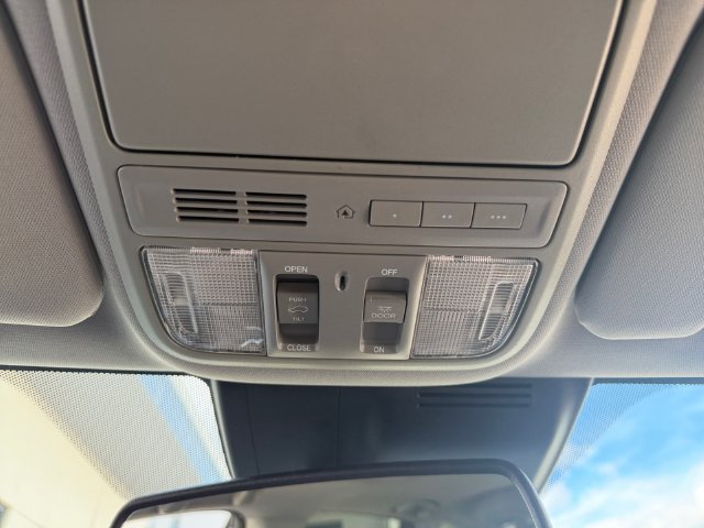 Certified Used 2017 Silver Honda Touring image 27