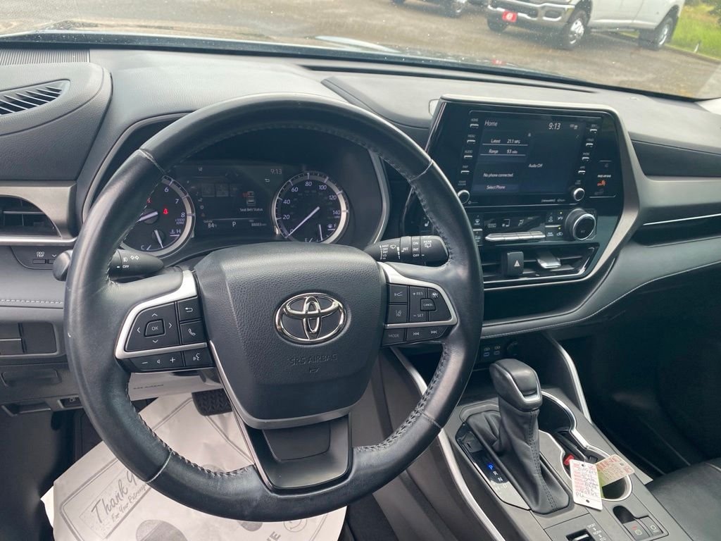 Used 2022 Black Toyota XLE image 15
