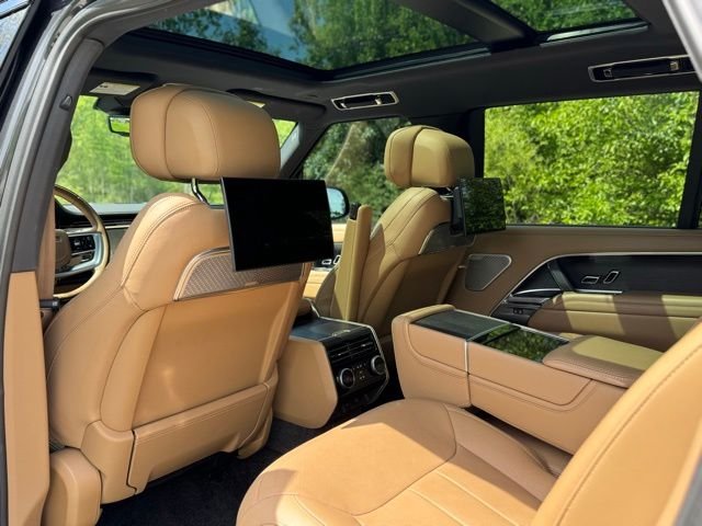 Used 2024 Carpathian Gray Premium Metallic Land Rover Autobiography image 12