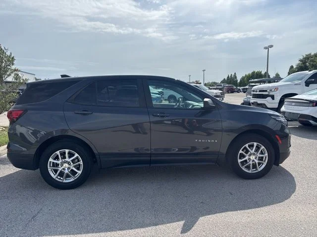 Used 2022 Gray Chevrolet LS image 4