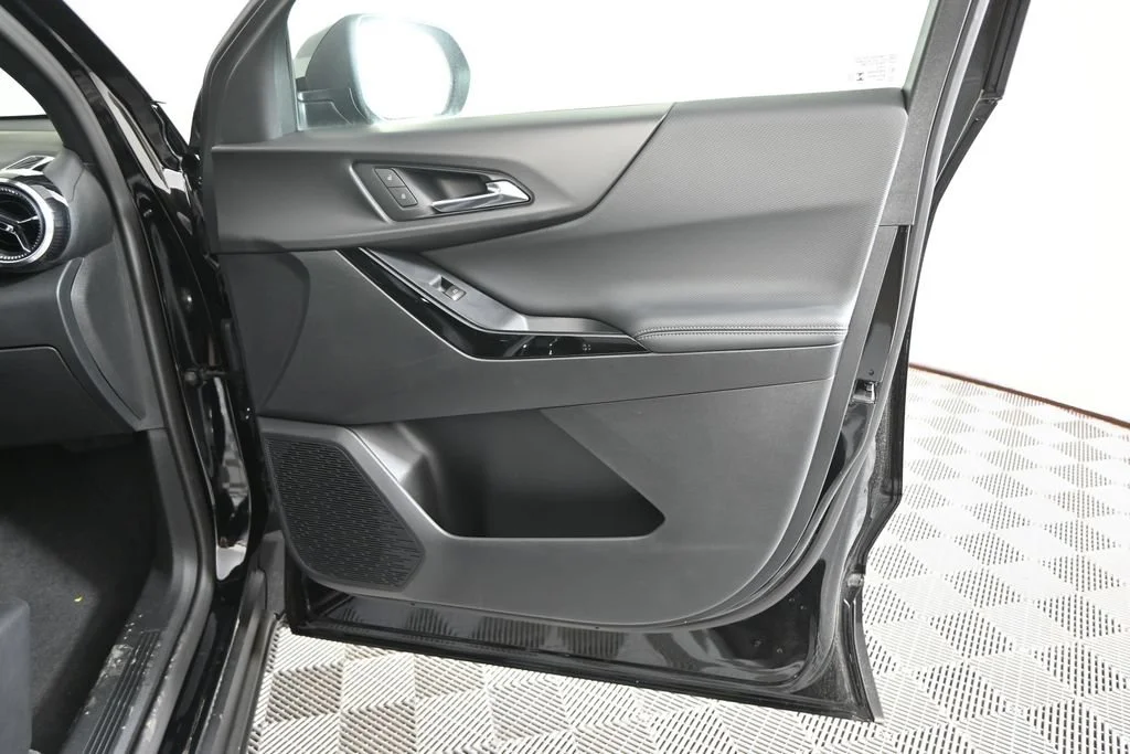 New 2026 Mosaic Black Metallic Chevrolet LT image 12