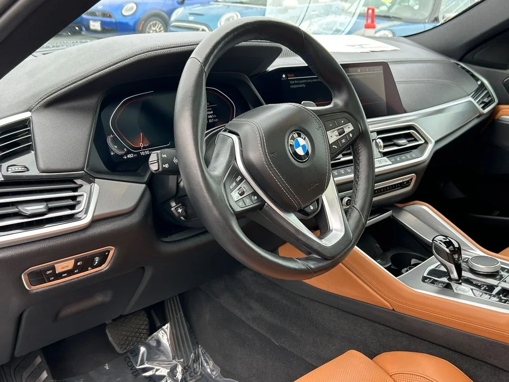 Used 2023 Black BMW xDrive40i image 13