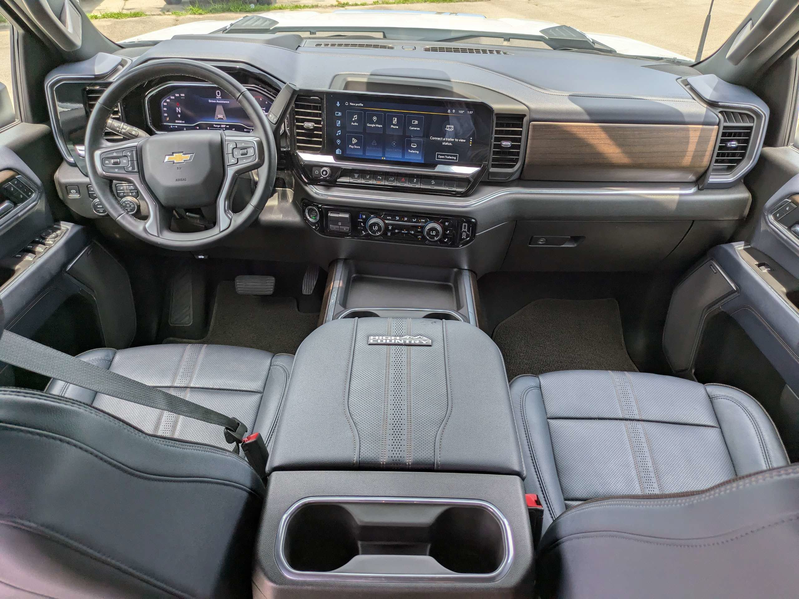 Used 2025 Summit White Chevrolet High Country image 15