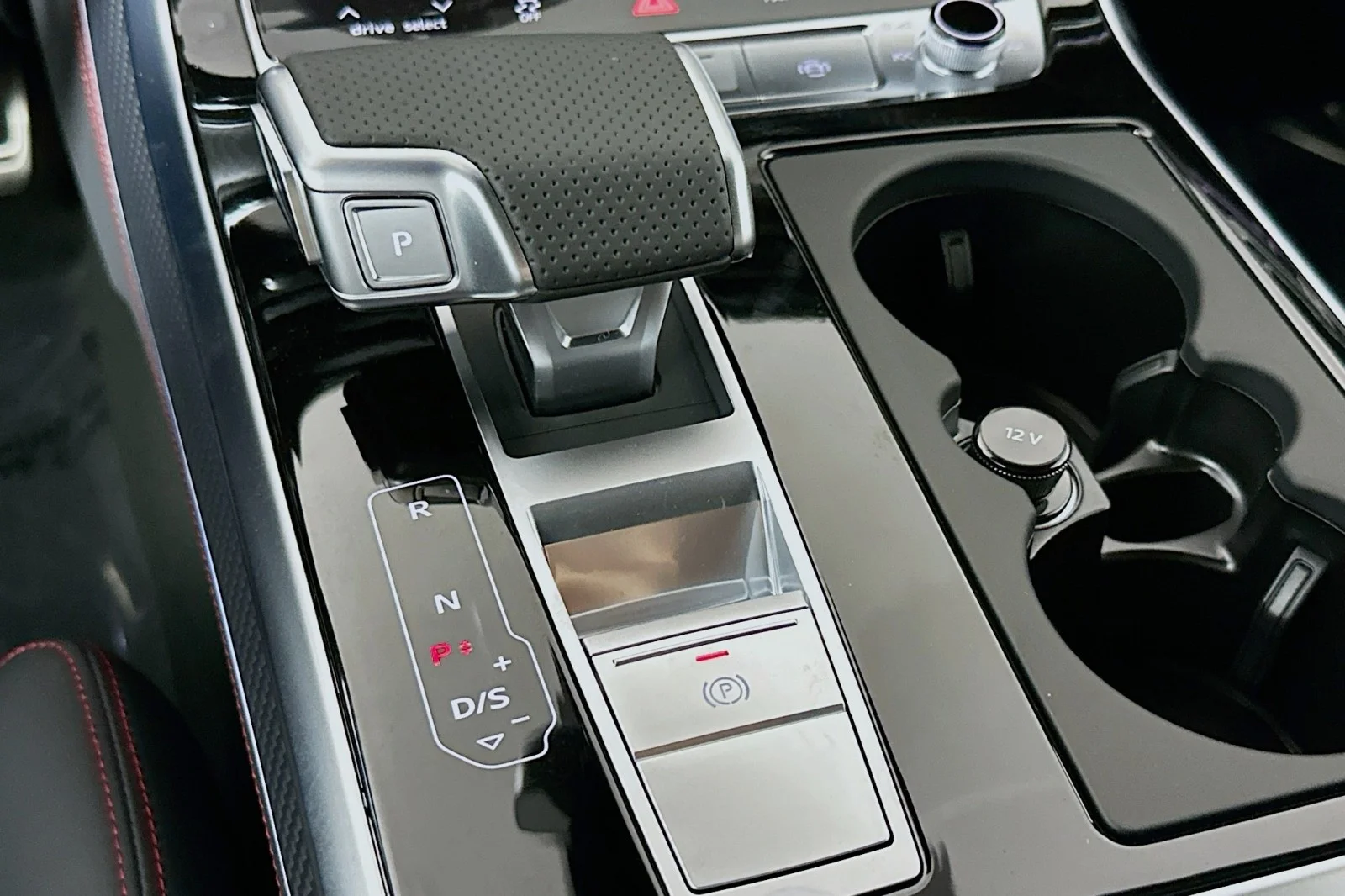2026 Audi SQ8 Prestige - Photo 7