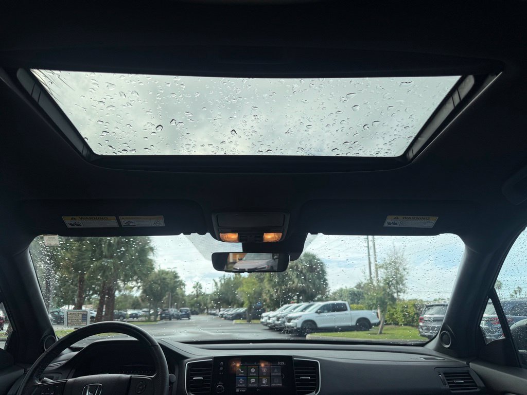 Used 2019 Blue Honda EX-L image 20