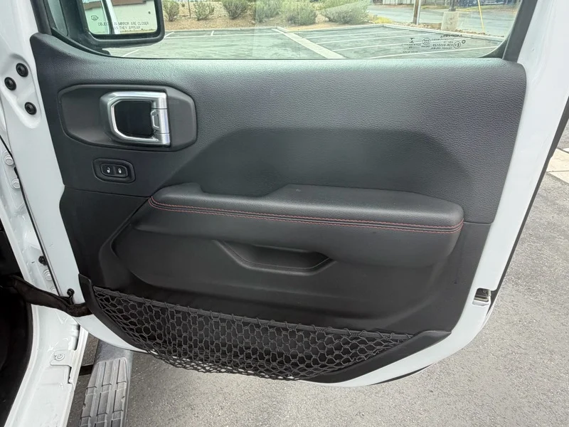 Used 2019 Bright White Clea Jeep Rubicon image 21