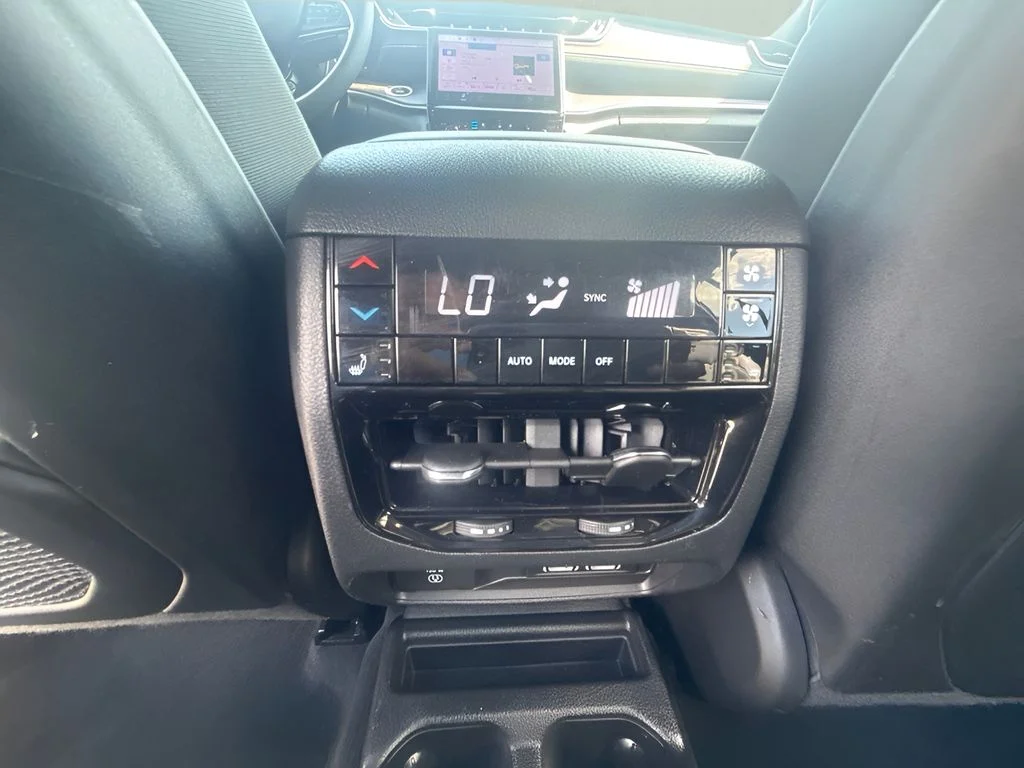 Used 2025 Gray Jeep Limited image 12