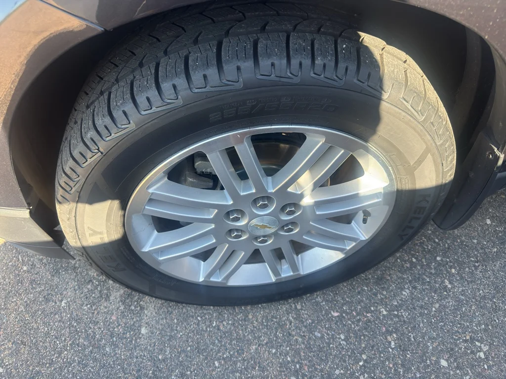 Used 2015 Tungsten Metallic Chevrolet LT image 26
