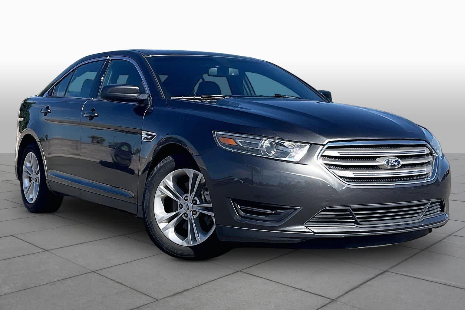 Pre-Owned 2015 Ford Taurus SEL
